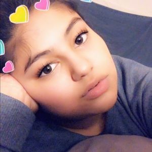 Meet your Posher, Nadia